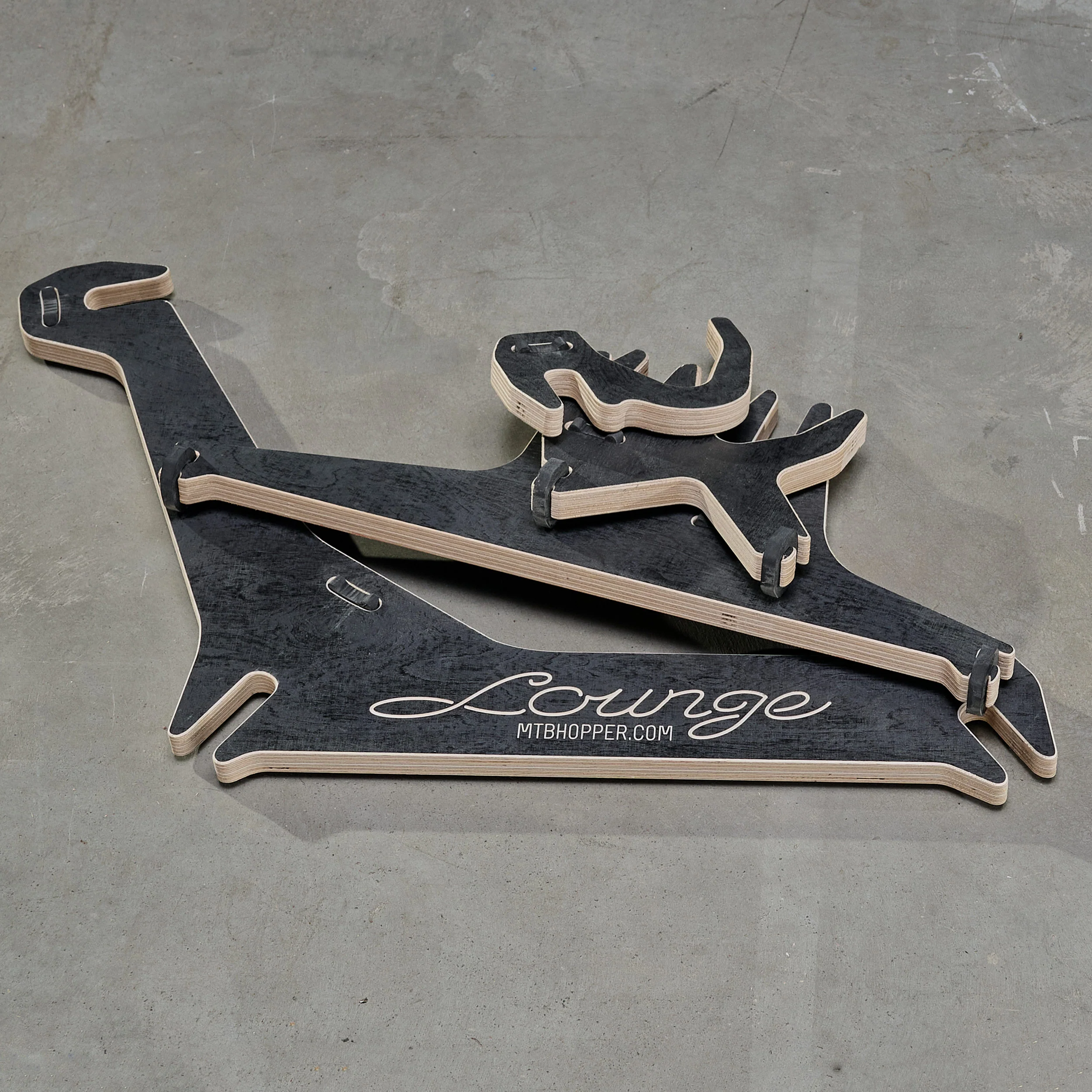 LOUNGE Bike Stand - Image 11