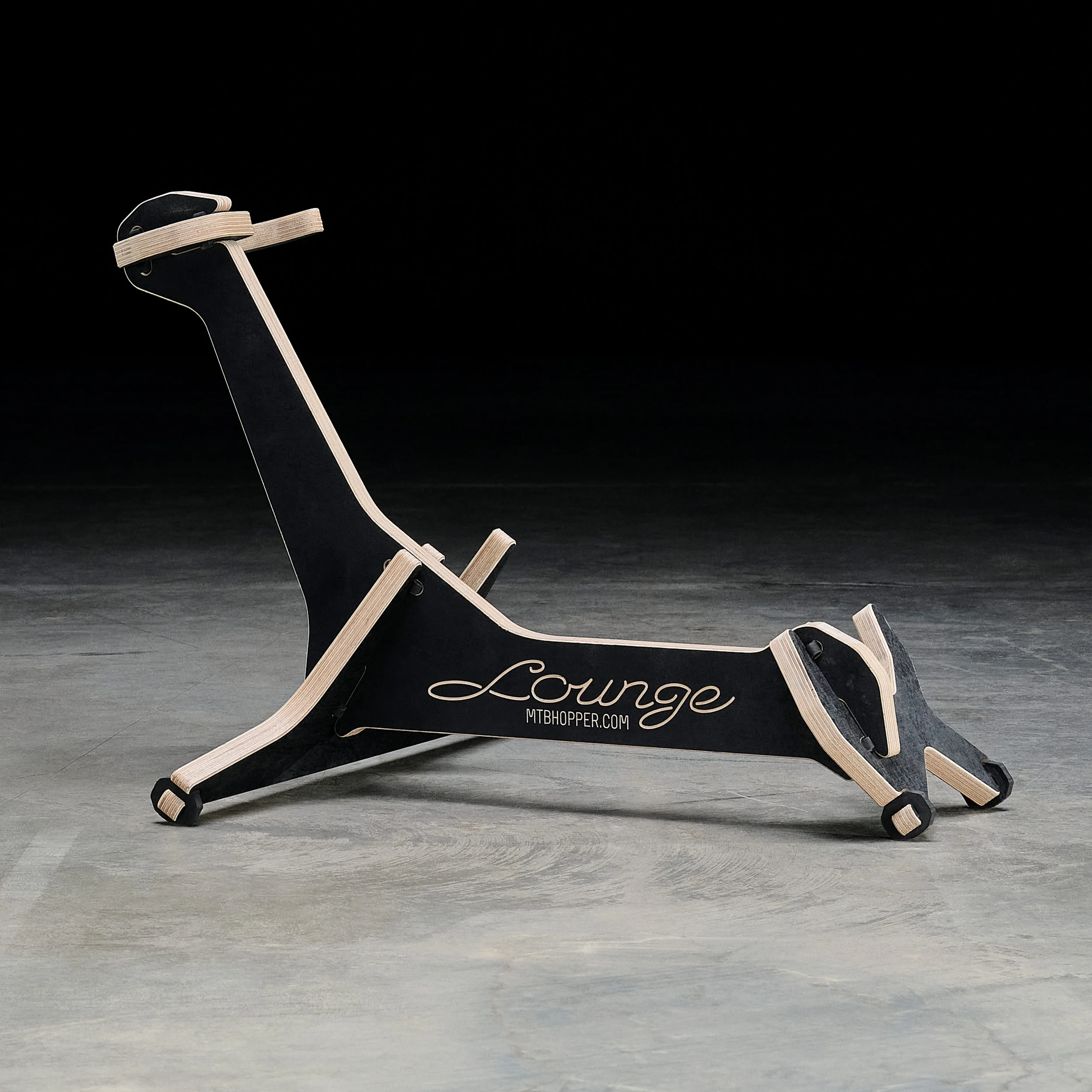 LOUNGE Bike Stand - Image 3