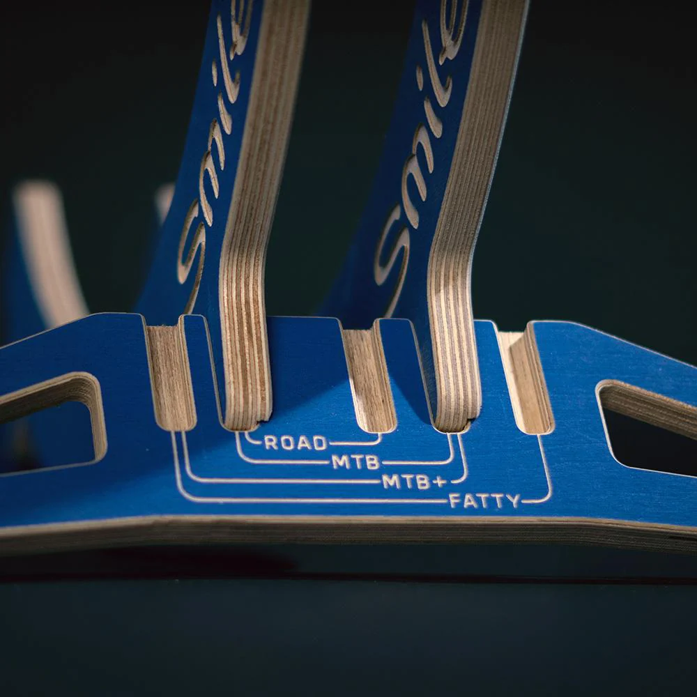 SMILE Bike Stand - Image 18