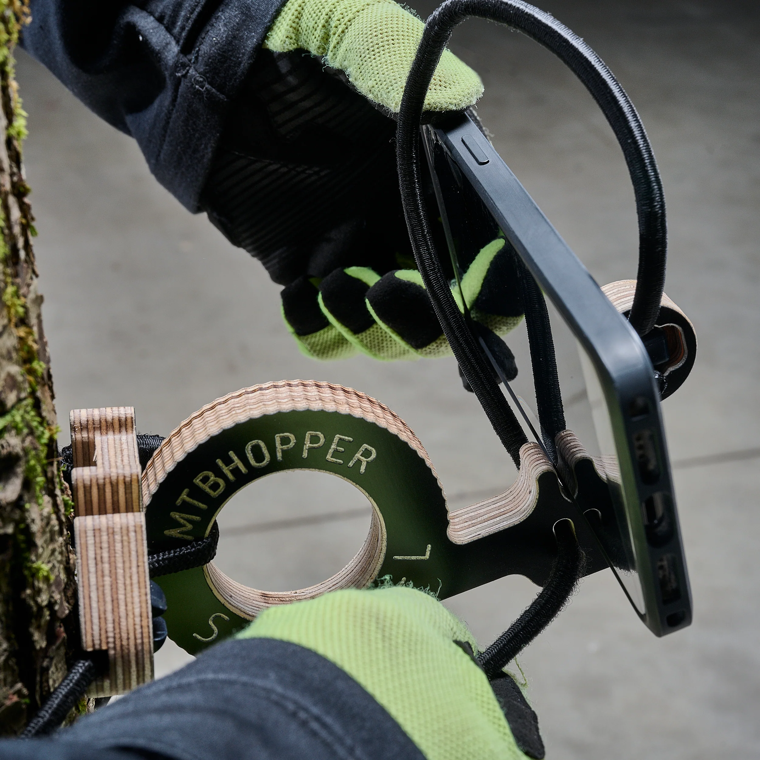 SNAIL Phone Holder - Image 10