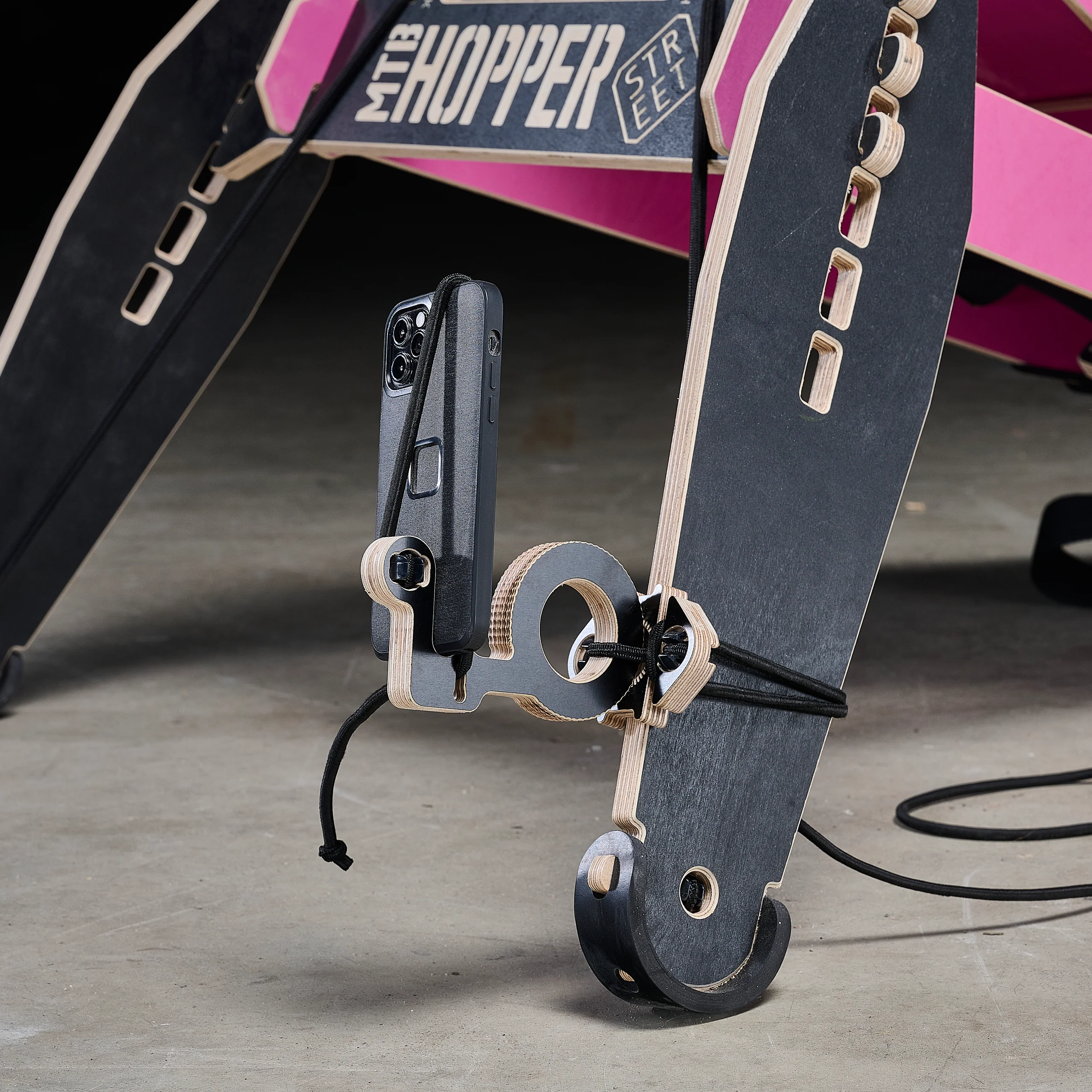 SNAIL Phone Holder - Image 6